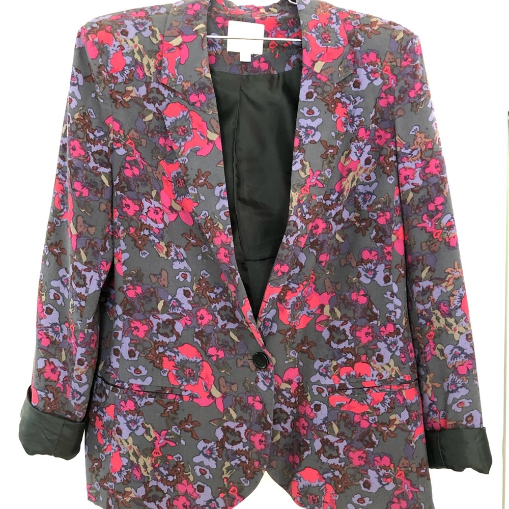Silence + Noise Floral Blazer from Urban Outfitters - Picture 1 of 6